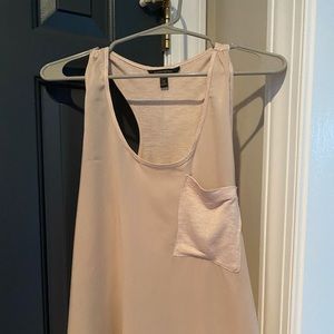 Banana Republic Women’s beige tee size medium